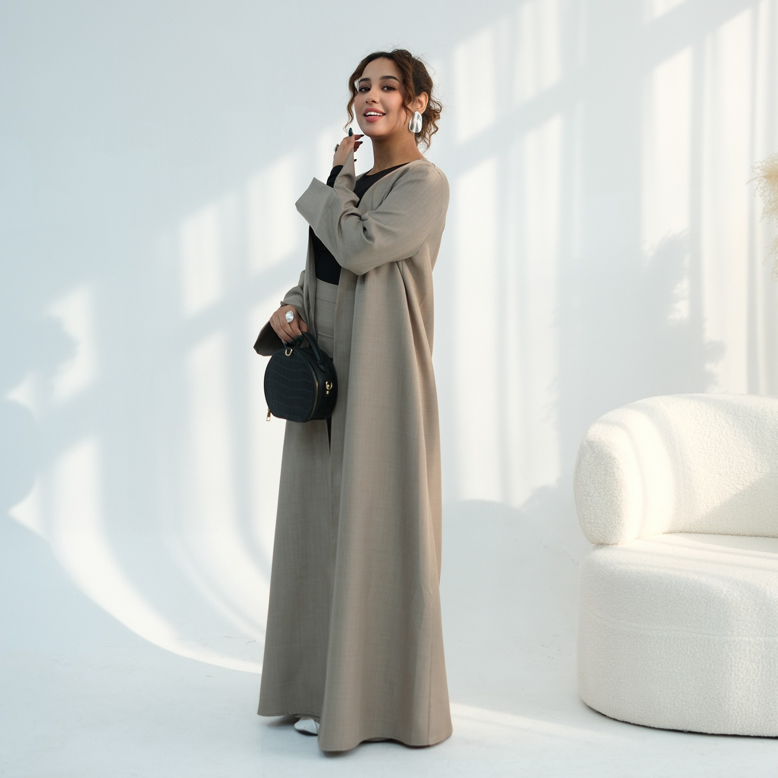 Elegant Open Abaya Set - Image 10